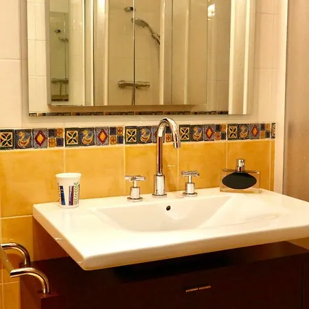 Apartamento La Regenta * オビエド